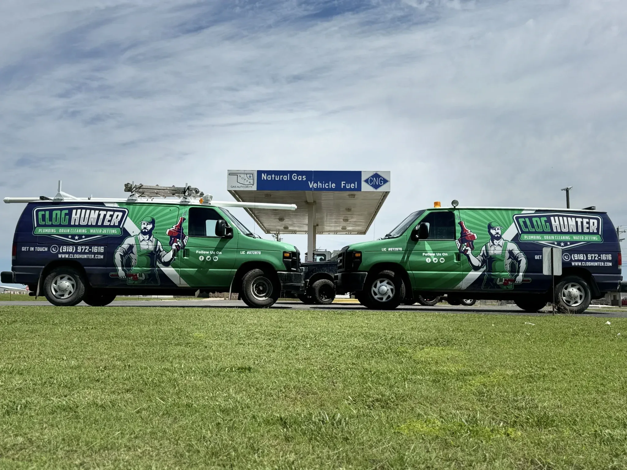 Clog Hunter branded green service van — the Google Maps playbook field guide